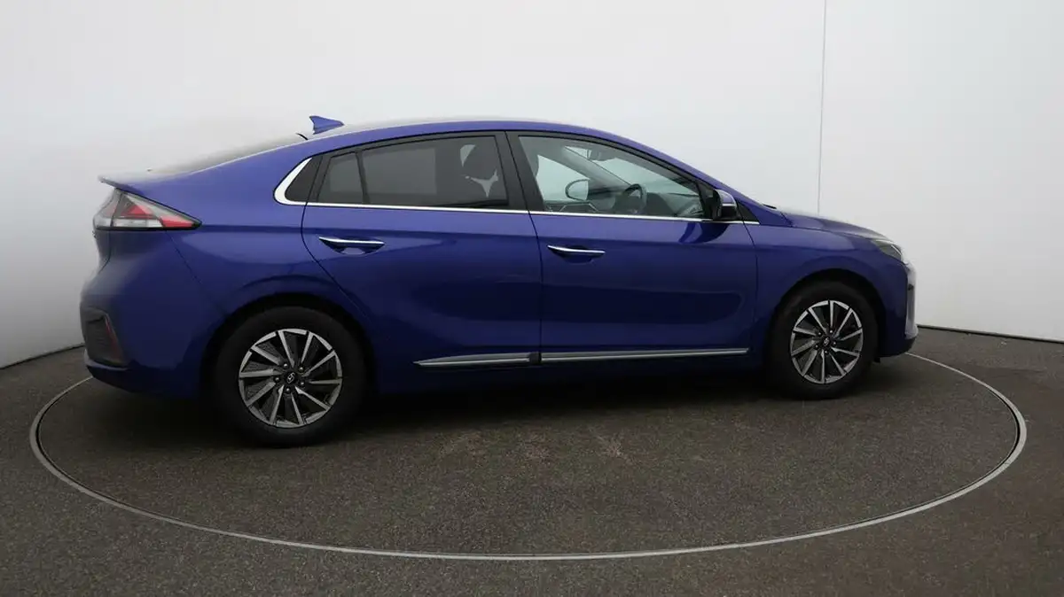 2020-hyundai-ioniq-e-premium-se-electric-100kw-big-49