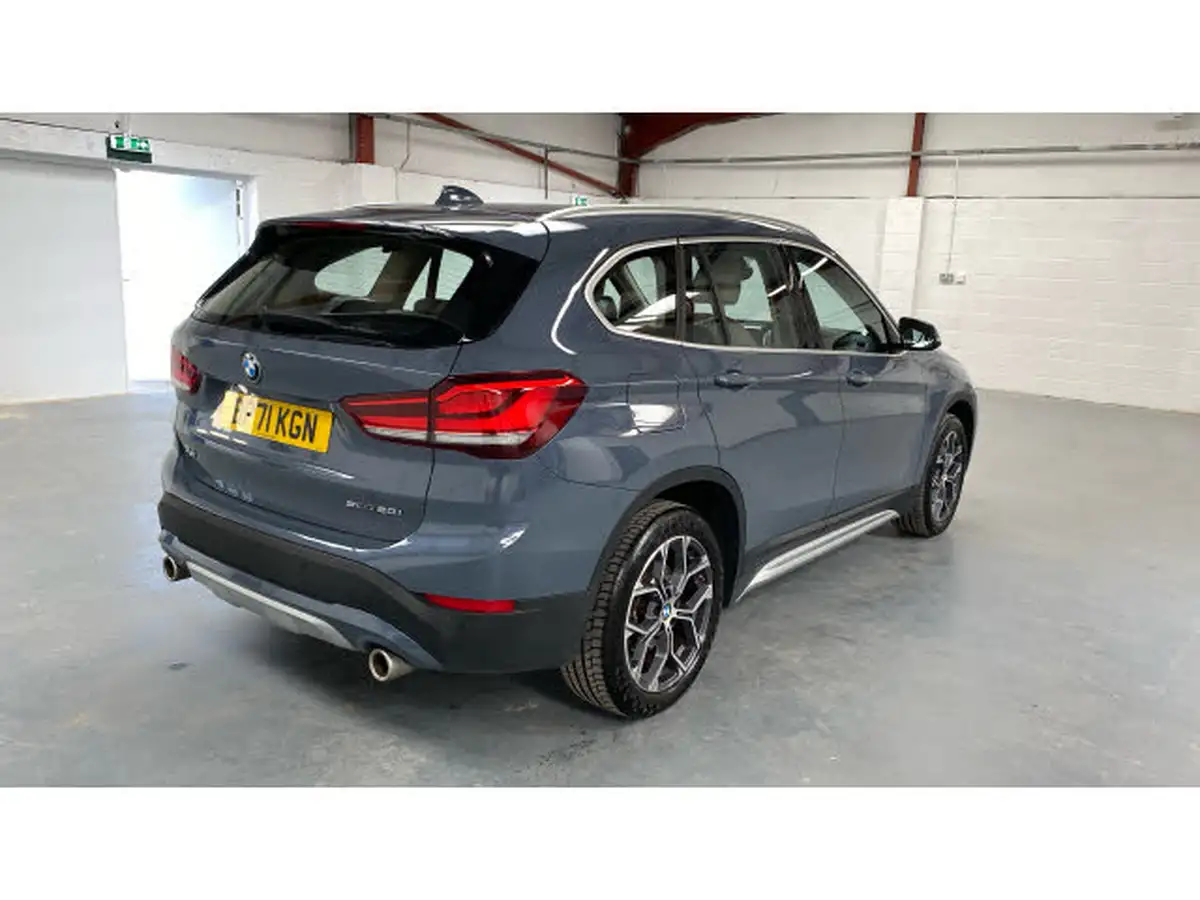 2021-bmw-x1-20-sdrive20i-xline-big-55