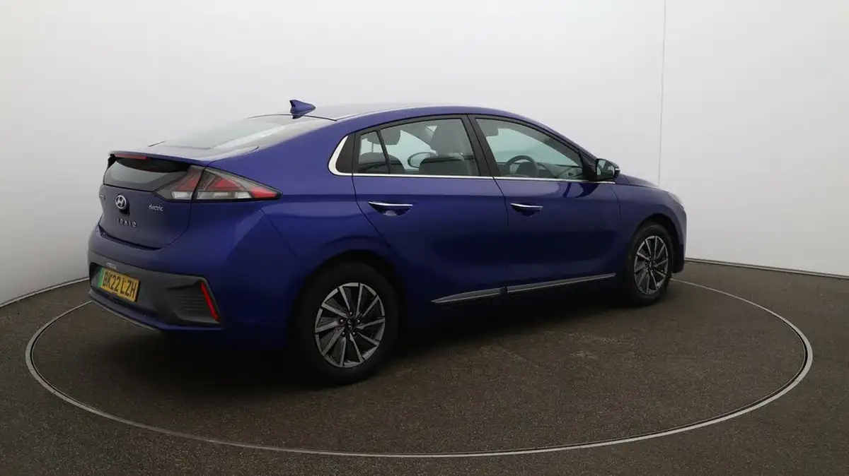 2022-hyundai-ioniq-e-premium-electric-big-51