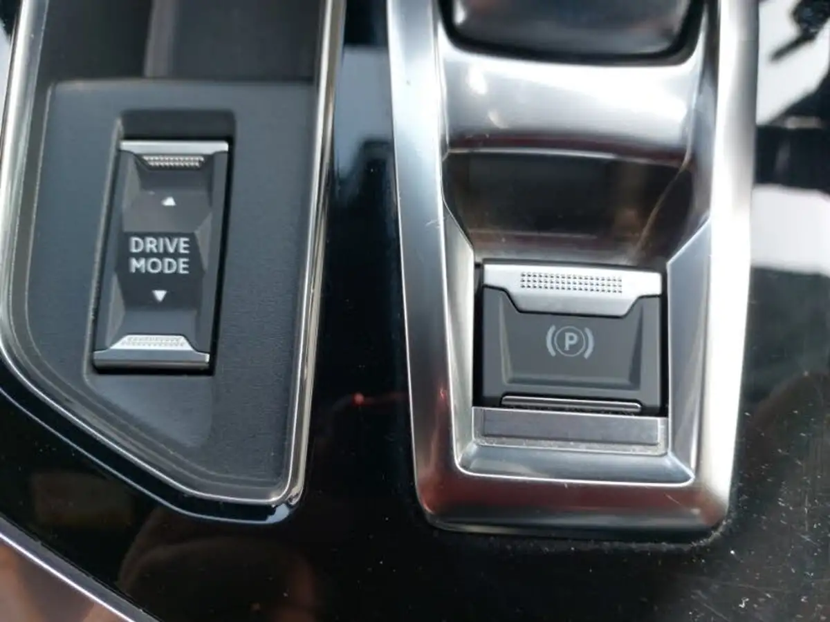 2022-peugeot-3008-suv-15-bluehdi-gt-premium-big-12
