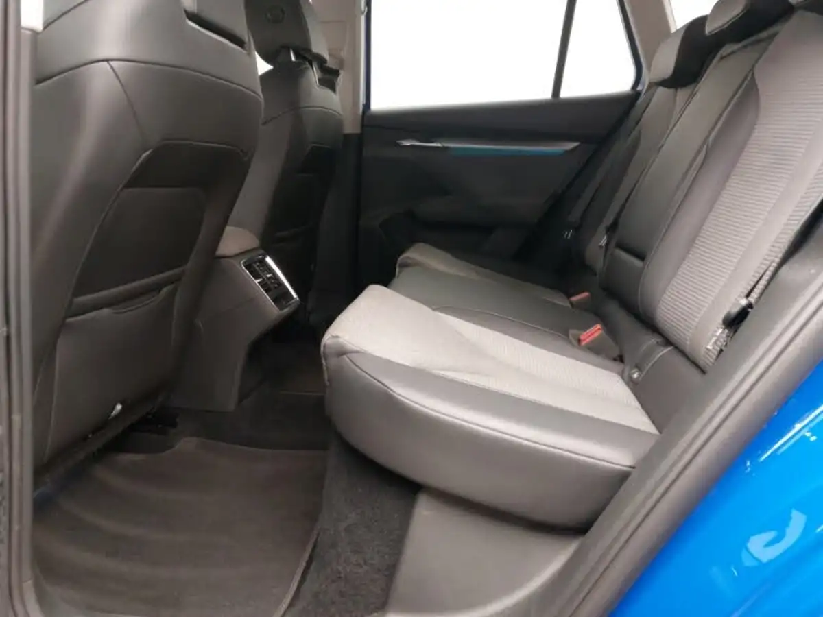 2022-skoda-enyaq-e-60-big-5