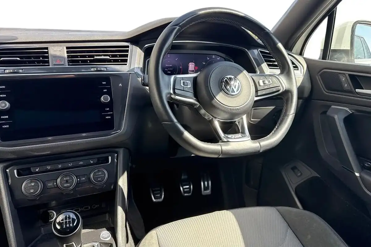 2020-volkswagen-tiguan-allspace-20tdi-r-line-tech-150ps-big-17
