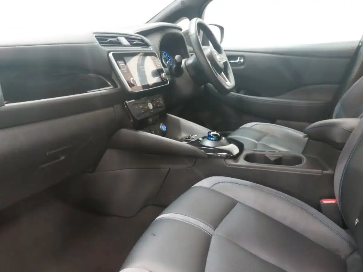 2021-nissan-leaf-e-tekna-big-4