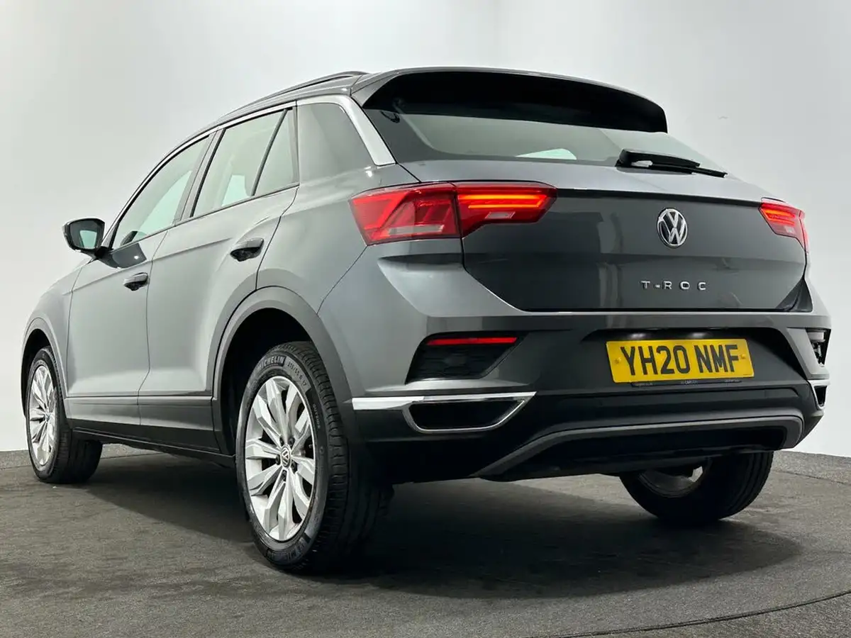 2020-volkswagen-t-roc-15-tsi-se-dsg-big-48