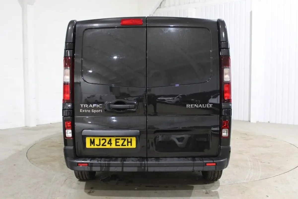 2023-renault-trafic-20dci-ll30-150-extra-eu6d-crew-big-3