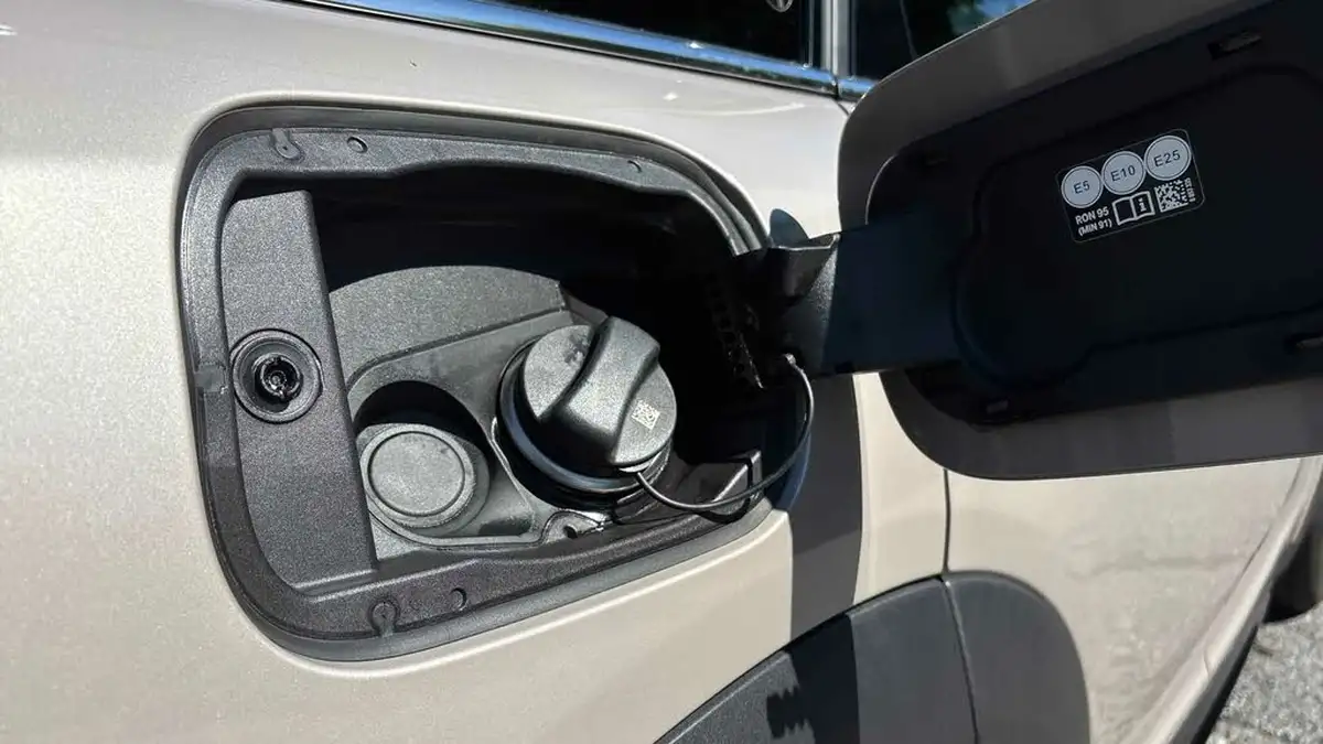 2023-mini-countryman-20-cooper-s-exclusive-premium-big-24