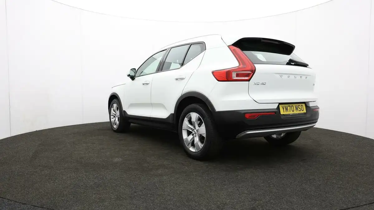 2020-volvo-xc40-20td-d3-momentum-geartronic-big-76
