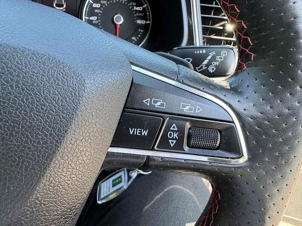 2020-seat-leon-15-tsi-evo-fr-150ps-estate-dsg-big-30