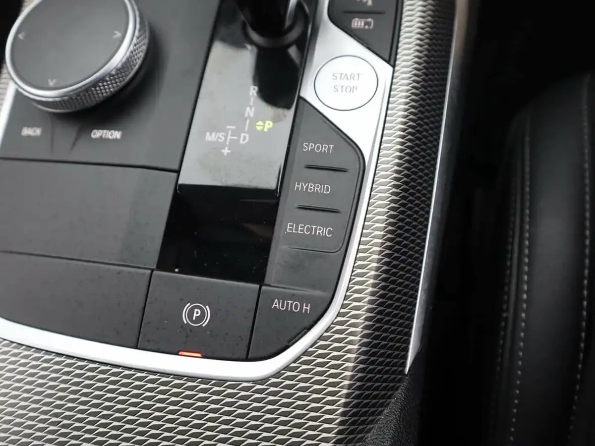 2019-bmw-3-series-20-330e-m-sport-plus-pack-big-30