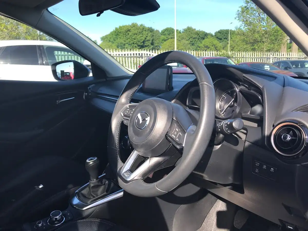 2018-mazda-mazda2-15-gt-big-2