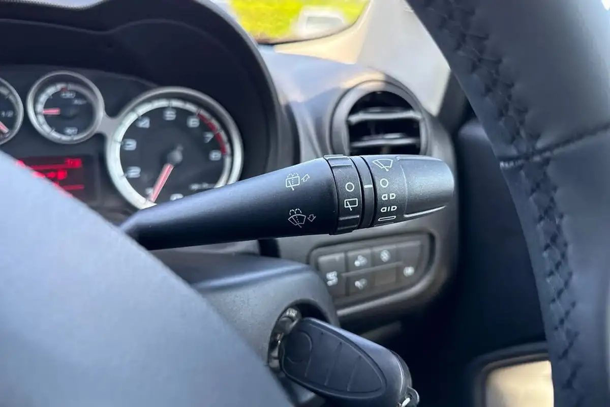 2018-alfa-romeo-mito-09-big-39