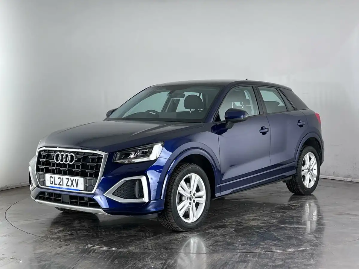 2021-audi-q2-10-30-tfsi-sport-big-2