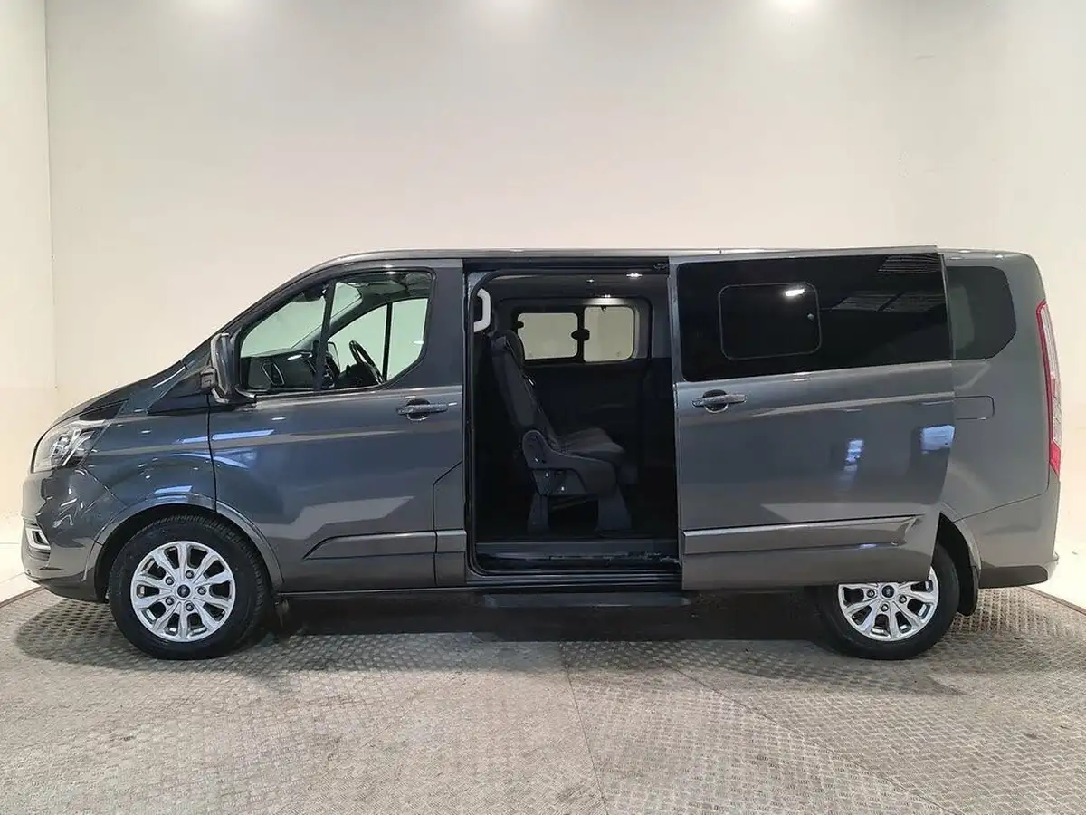 2018-ford-tourneo-custom-20tdci-310-l2-titanium-130ps-big-15