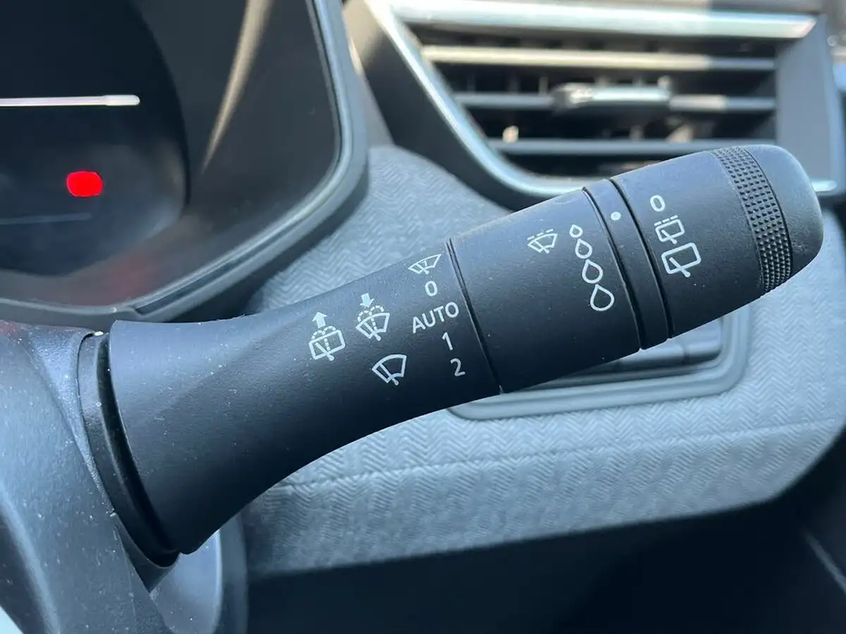 2024-renault-clio-16-techno-big-27