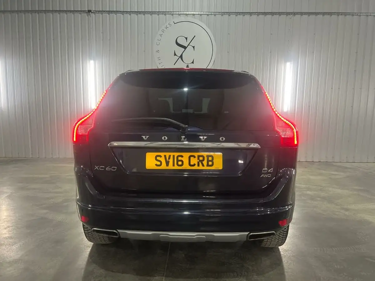 2016-volvo-xc60-24td-d4-se-lux-nav-geartronic-big-2