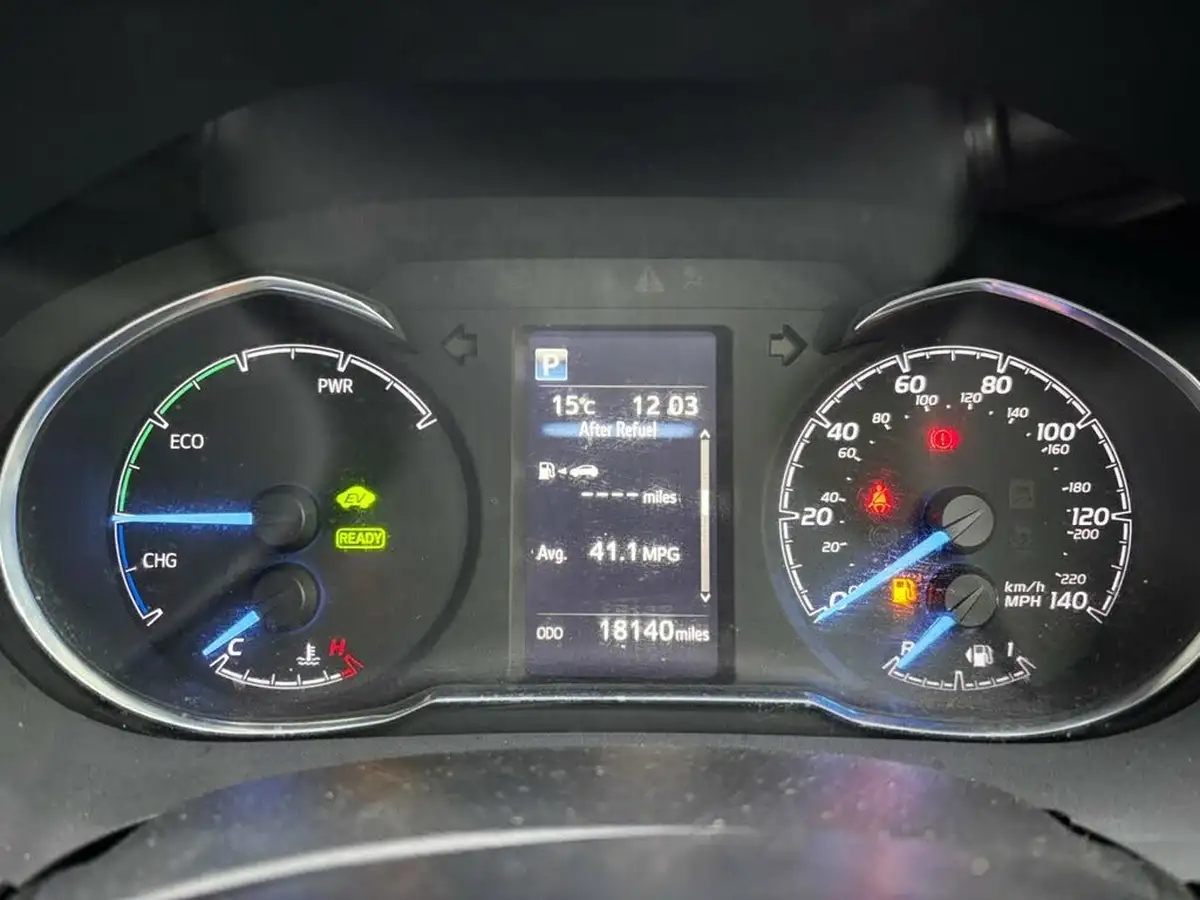2019-toyota-yaris-15-vvt-i-icon-hybrid-big-19