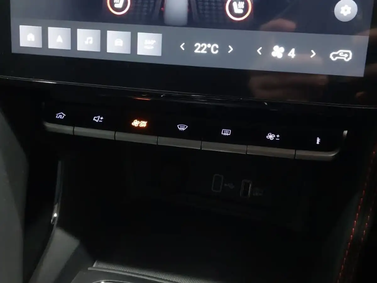2025-mg-zs-suv-e-trophy-connect-ev-176ps-big-14