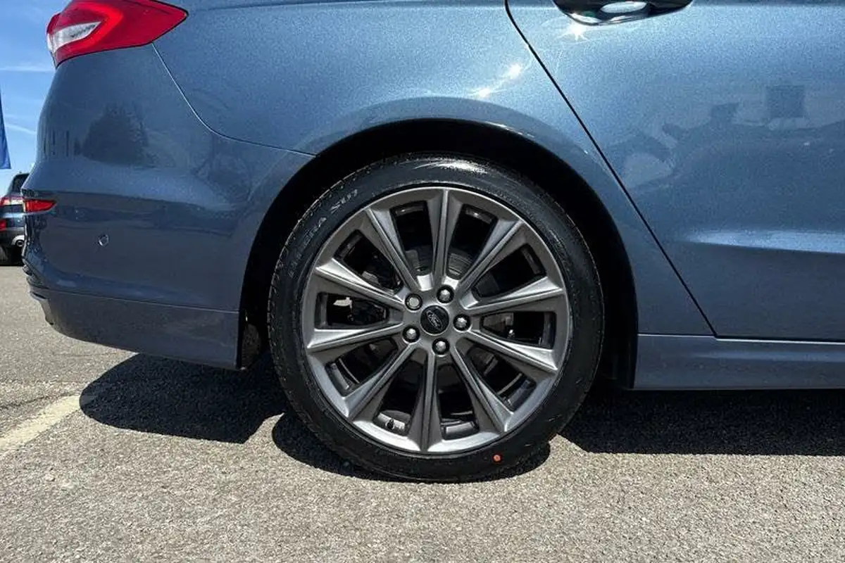 2022-ford-mondeo-20-tivct-vignale-estate-5d-big-7