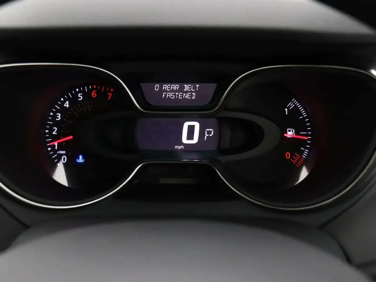 2017-renault-captur-12-tce-dynamique-nav-energy-ss-edc-auto-big-10
