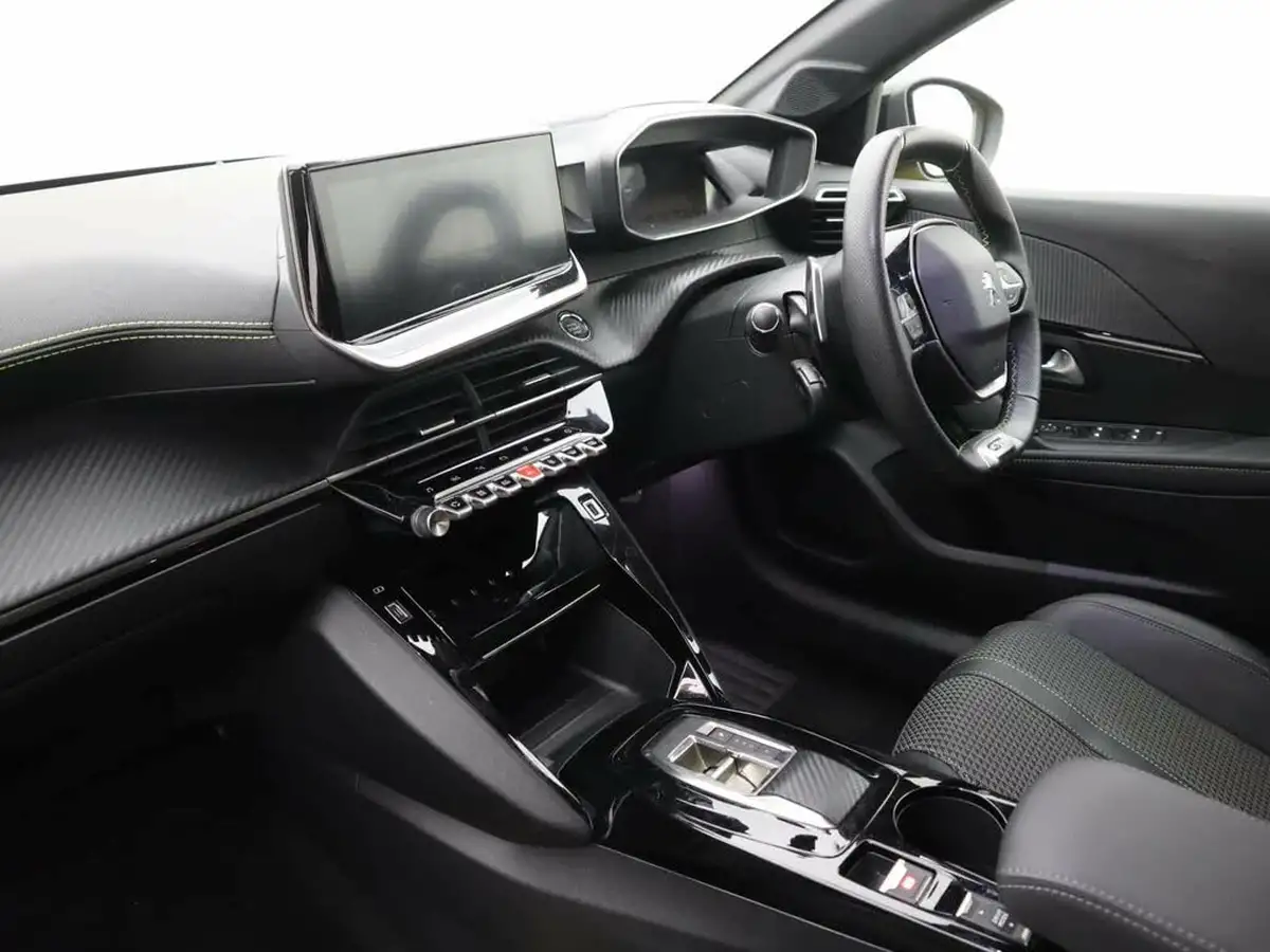 2023-peugeot-208-12-puretech-gt-130ps-eat8-big-12