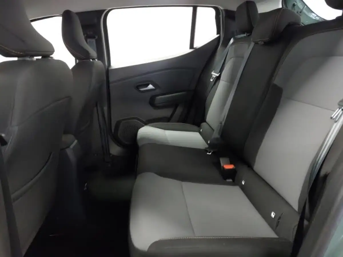 2024-dacia-sandero-stepway-10-tce-extreme-90bhp-big-5