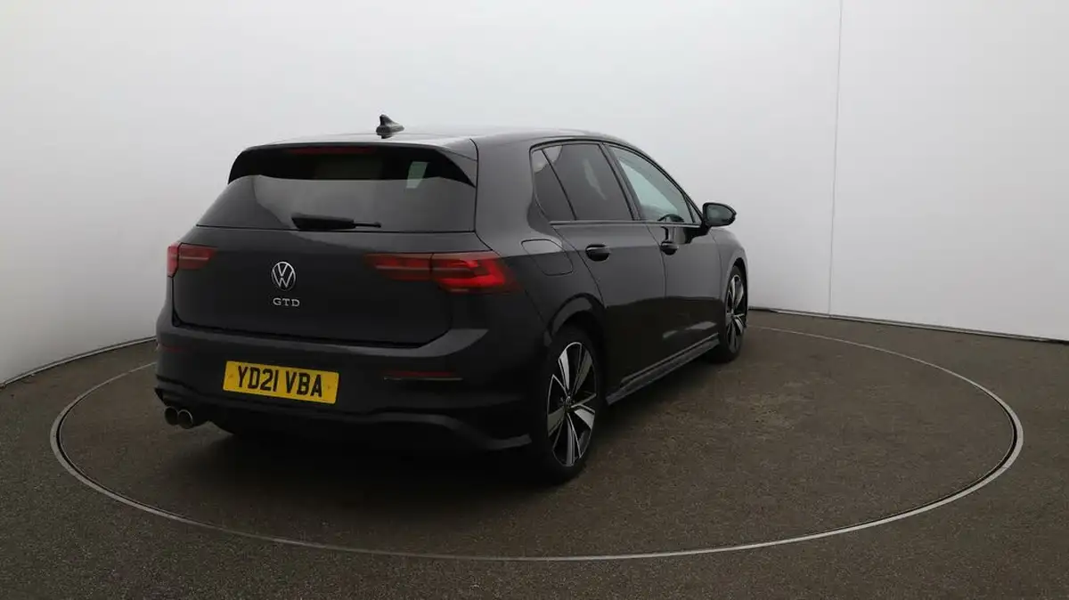 2021-volkswagen-golf-20tdi-gtd-big-48