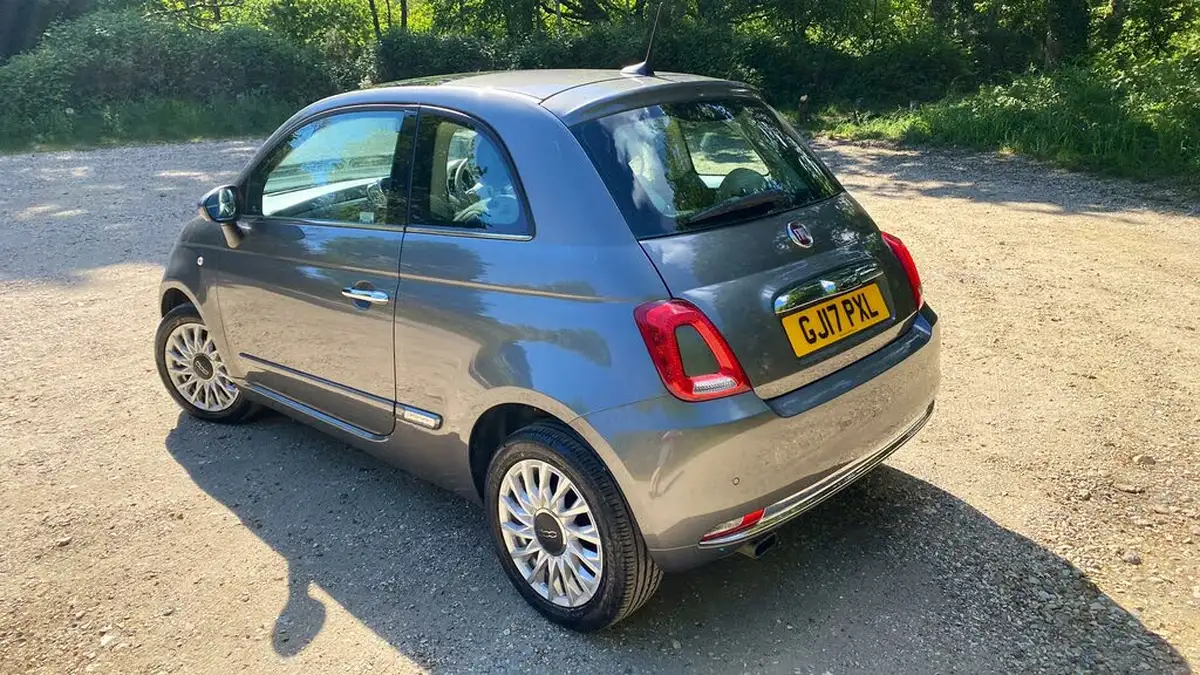 2017-fiat-500-12-lounge-big-9