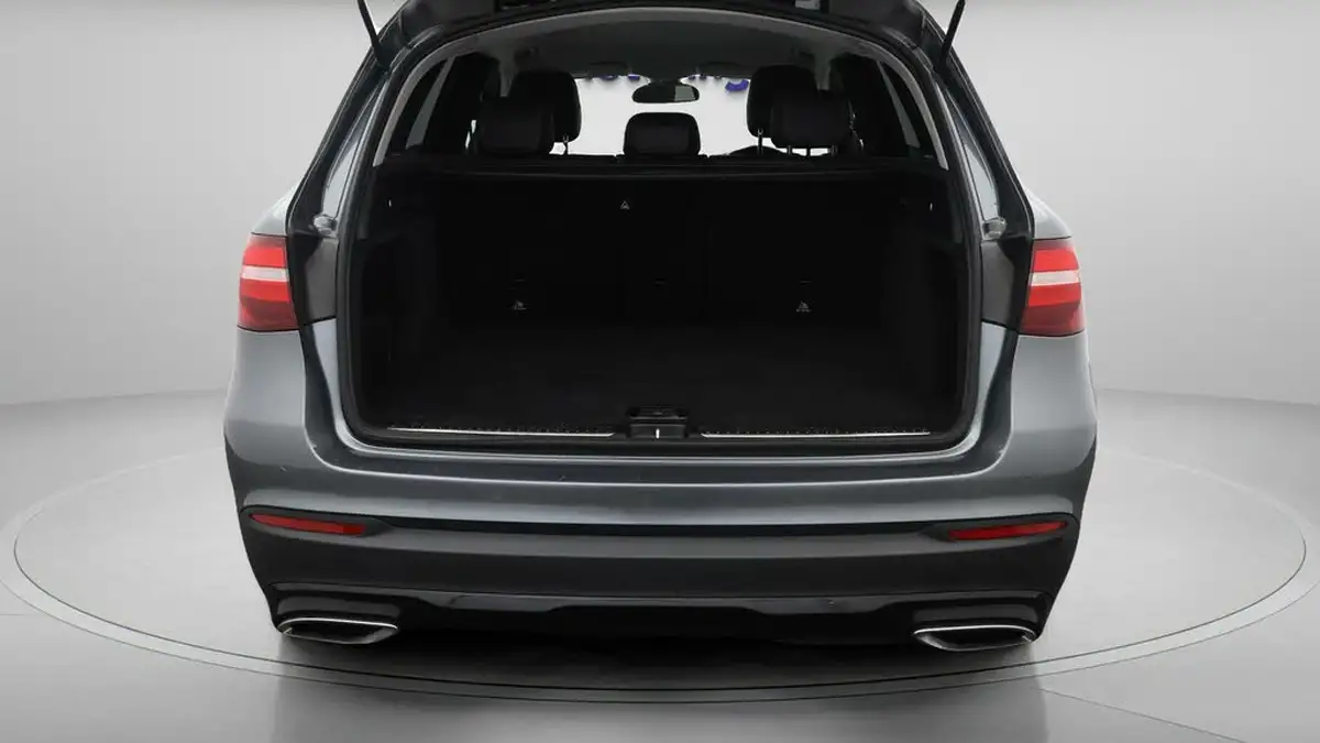 2018-mercedes-benz-glc-class-21d-glc220d-urban-edition-big-17