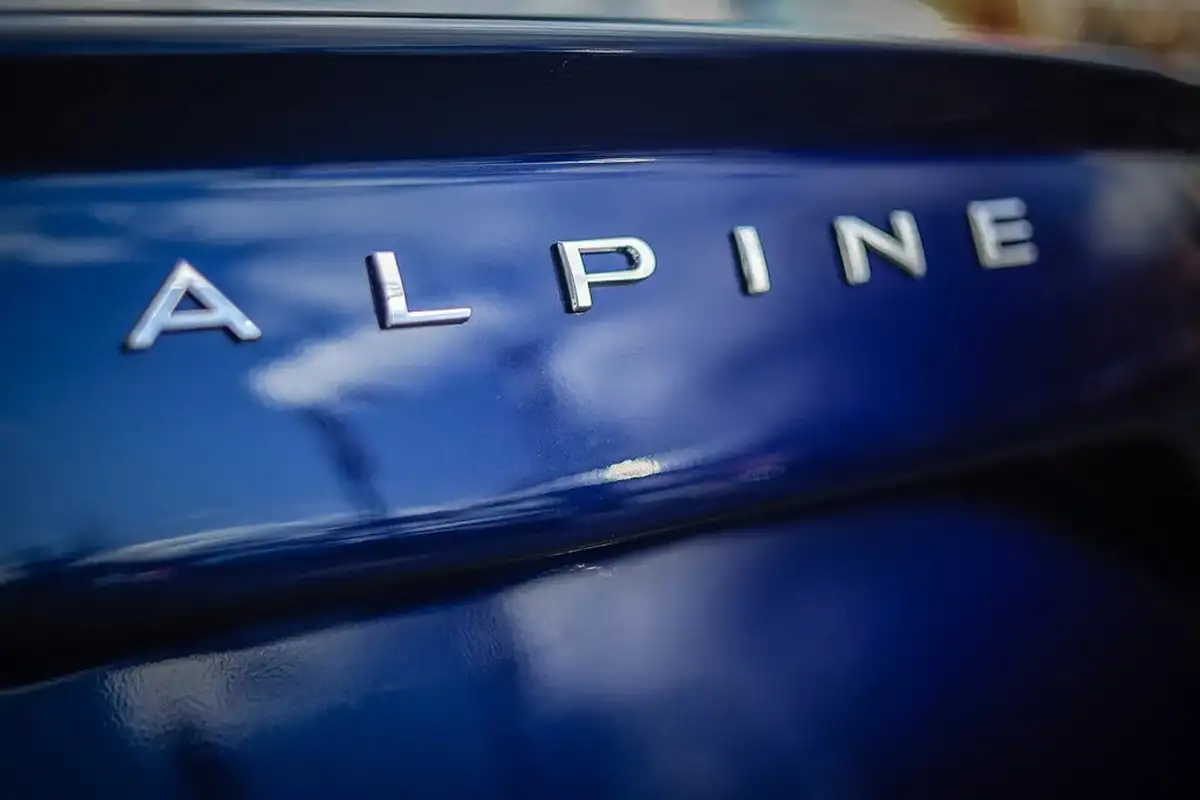 2024-alpine-a110-18-t-s-big-43