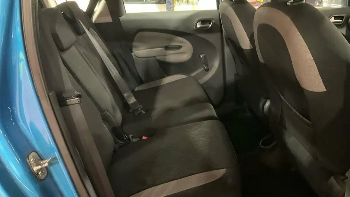2013-citroen-c3-picasso-16-vtr-big-9