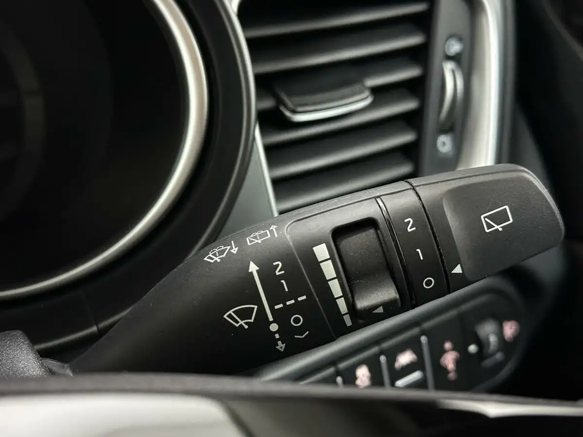 2022-kia-xceed-10-t-gdi-2-big-14