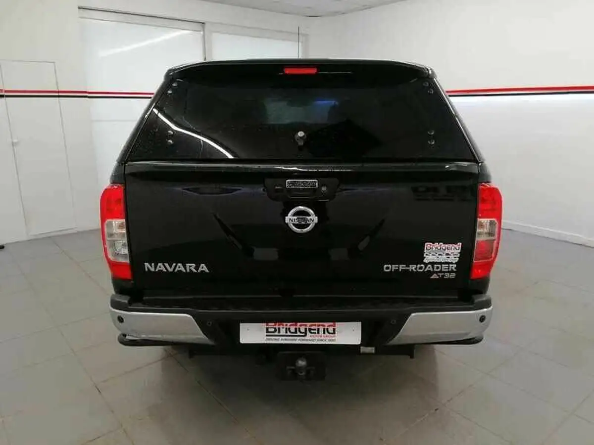2019-nissan-navara-23dci-off-roader-at32-auto-big-4