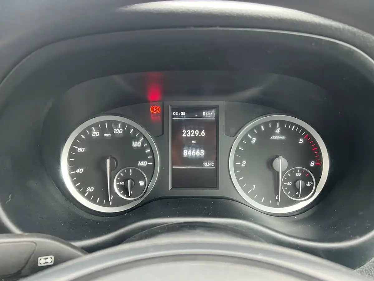 2021-mercedes-benz-vito-18-cdi-110-progressive-l1-panel-big-24