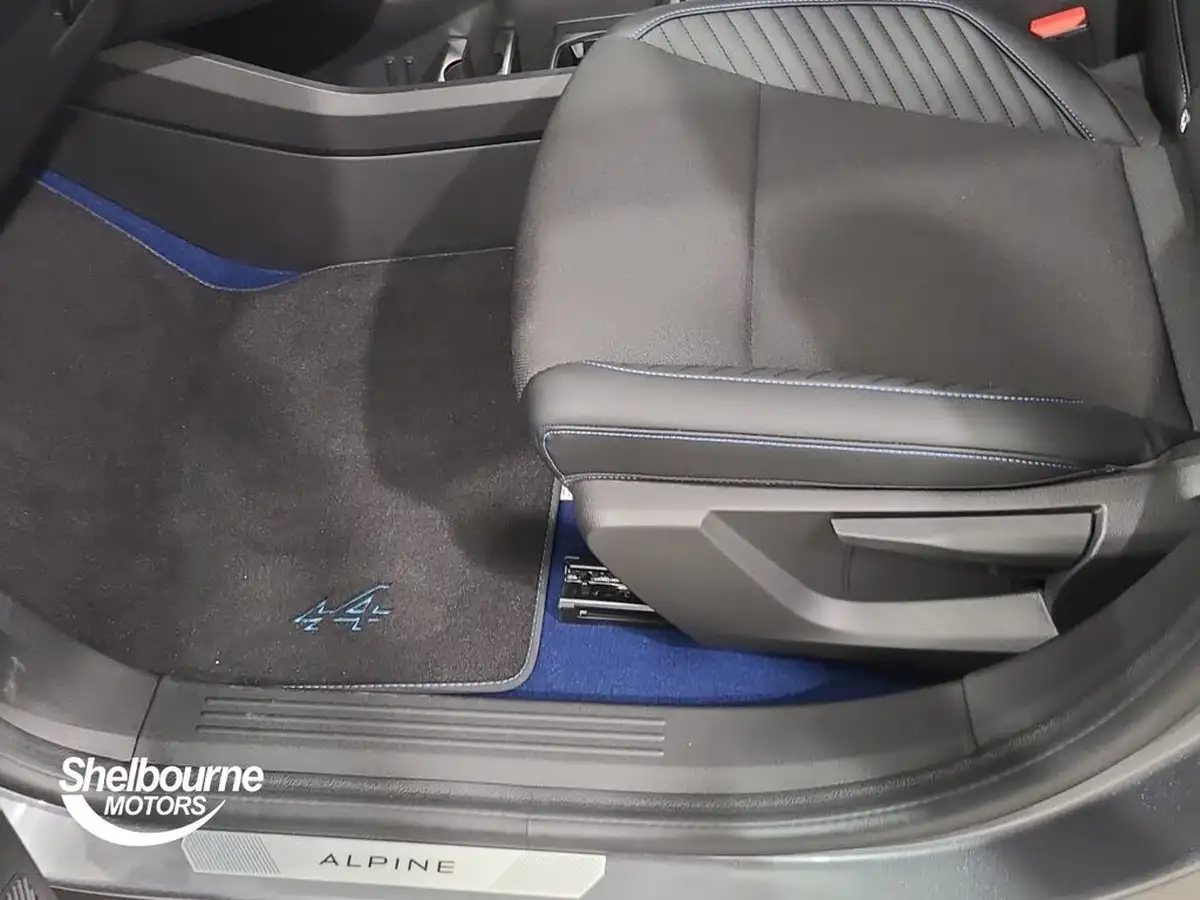 2024-renault-scenic-e-tech-e-esprit-alpine-big-9
