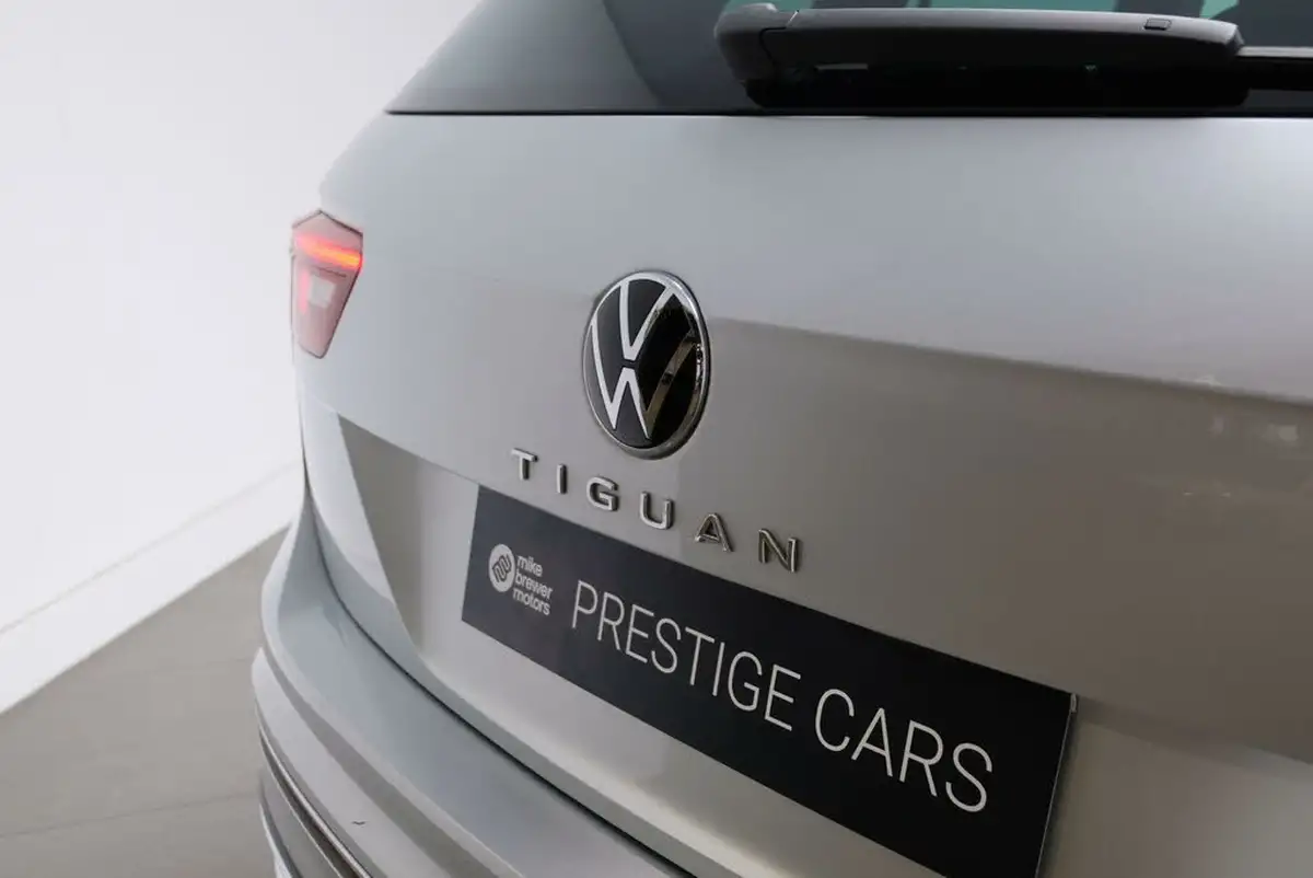 2024-volkswagen-tiguan-15-tsi-r-line-edition-big-54