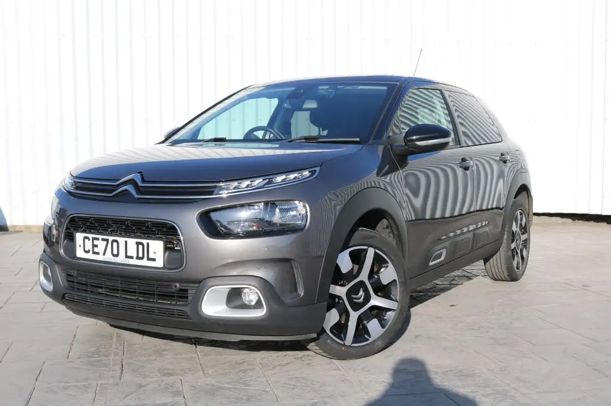 2020-citroen-c4-cactus-12-puretech-flair-130ps-eat6-big-2