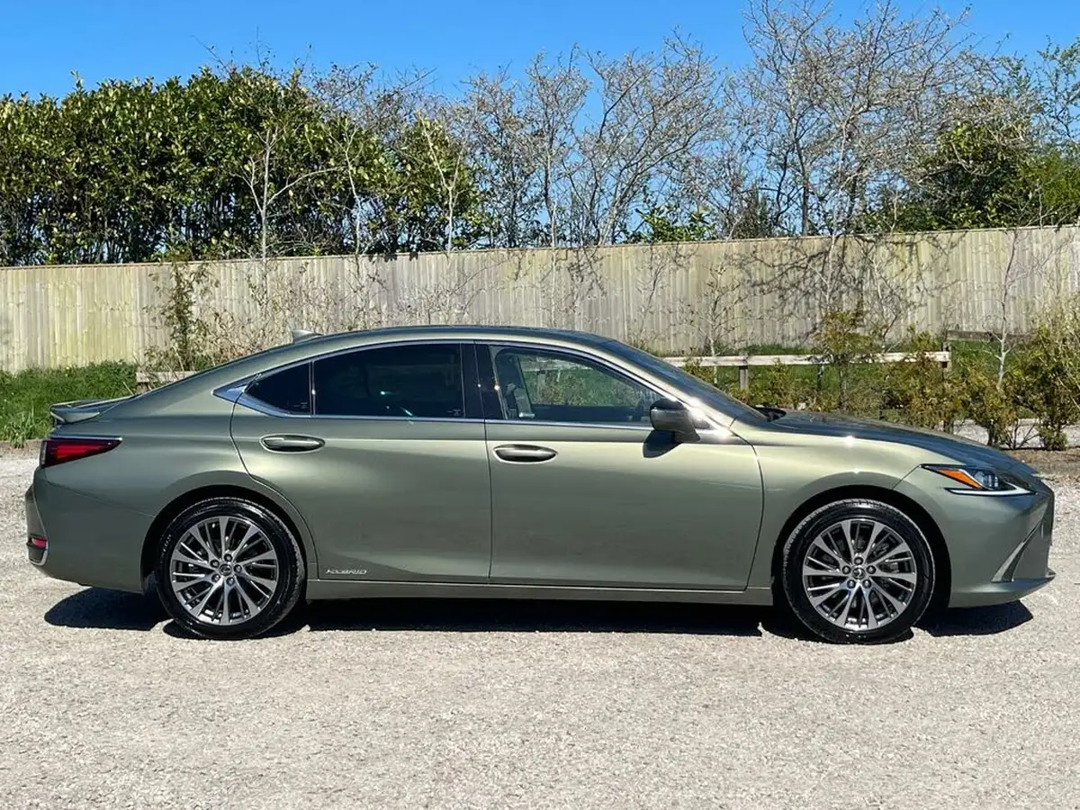 2021-lexus-es-300h-25-es-218bhp-without-navigation-big-1