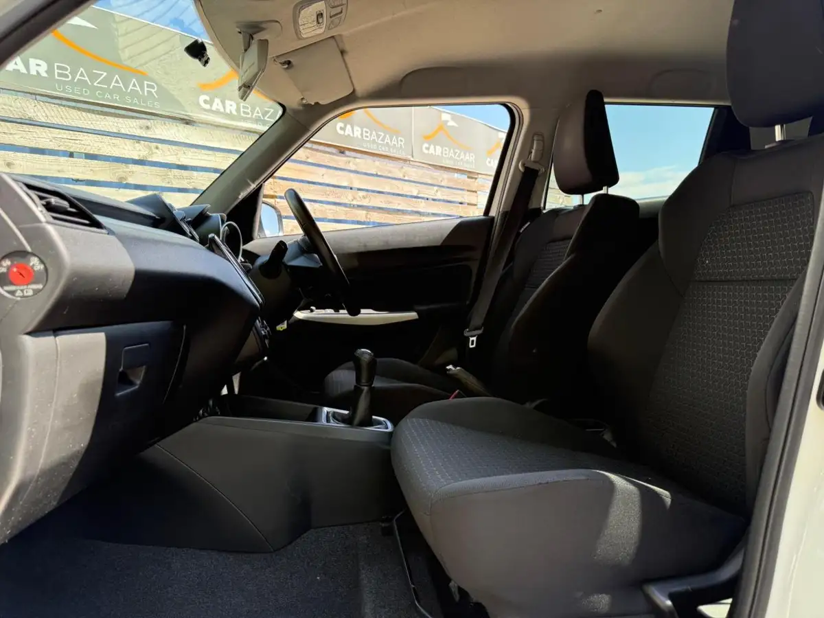 2018-suzuki-swift-10-boosterjet-sz-t-111ps-big-8