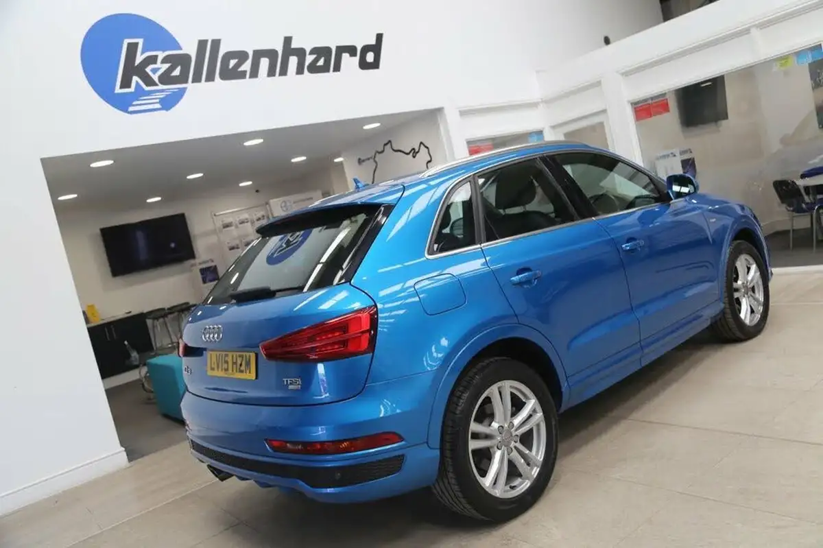 2015-audi-q3-14-s-line-cod-ss-big-16