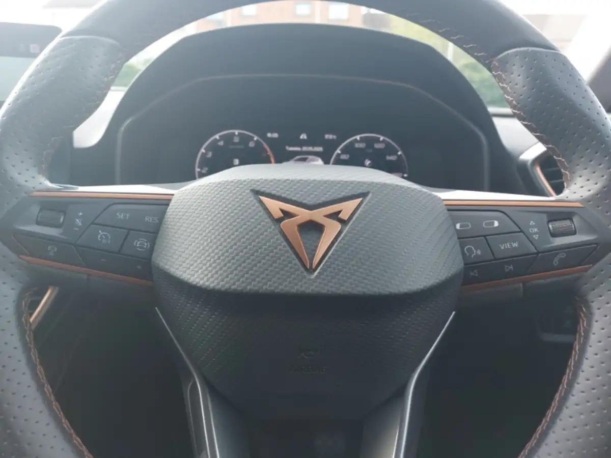 2025-cupra-leon-nf-15-tsi-v2-hatchback-big-12