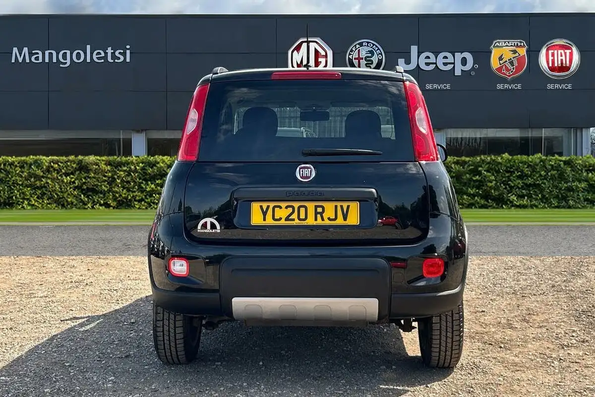 2020-fiat-panda-09-waze-4x4-big-3