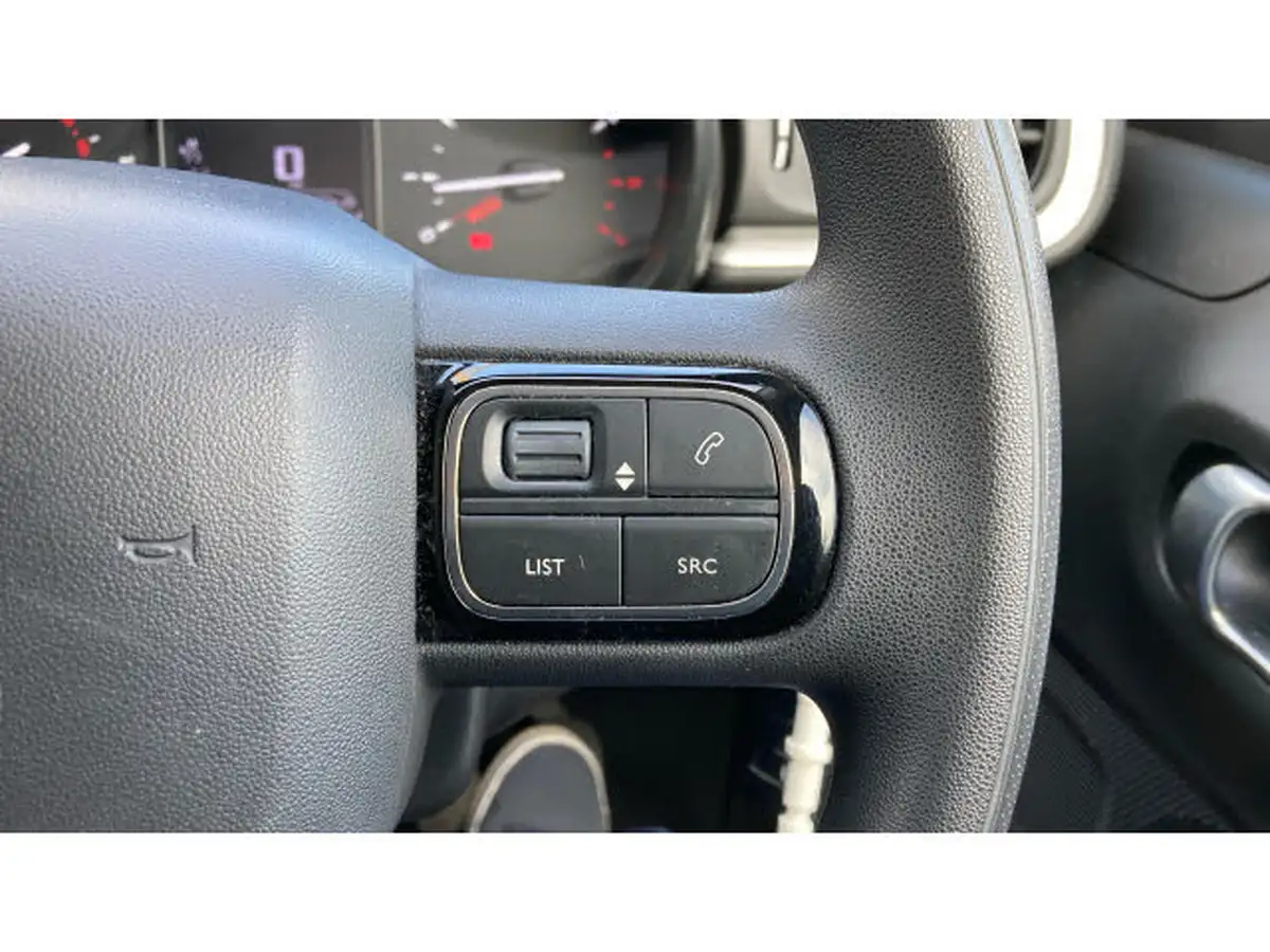 2018-citroen-c3-12-puretech-feel-82ps-big-22