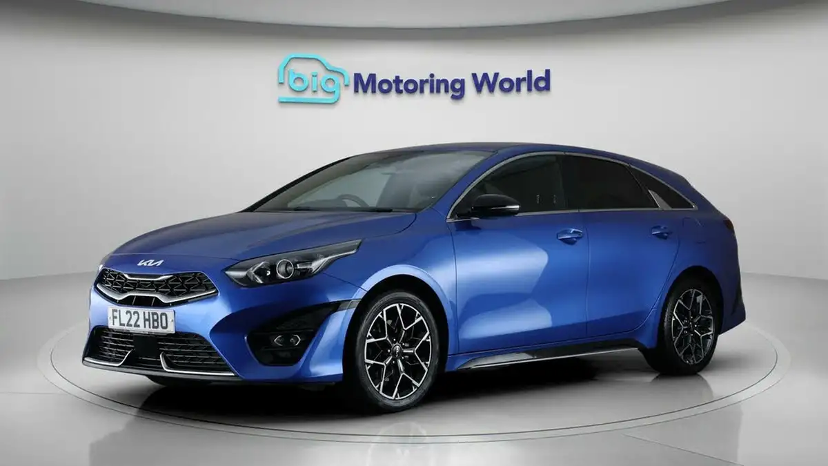 2022-kia-pro-ceed-15-t-gdi-gt-line-big-3