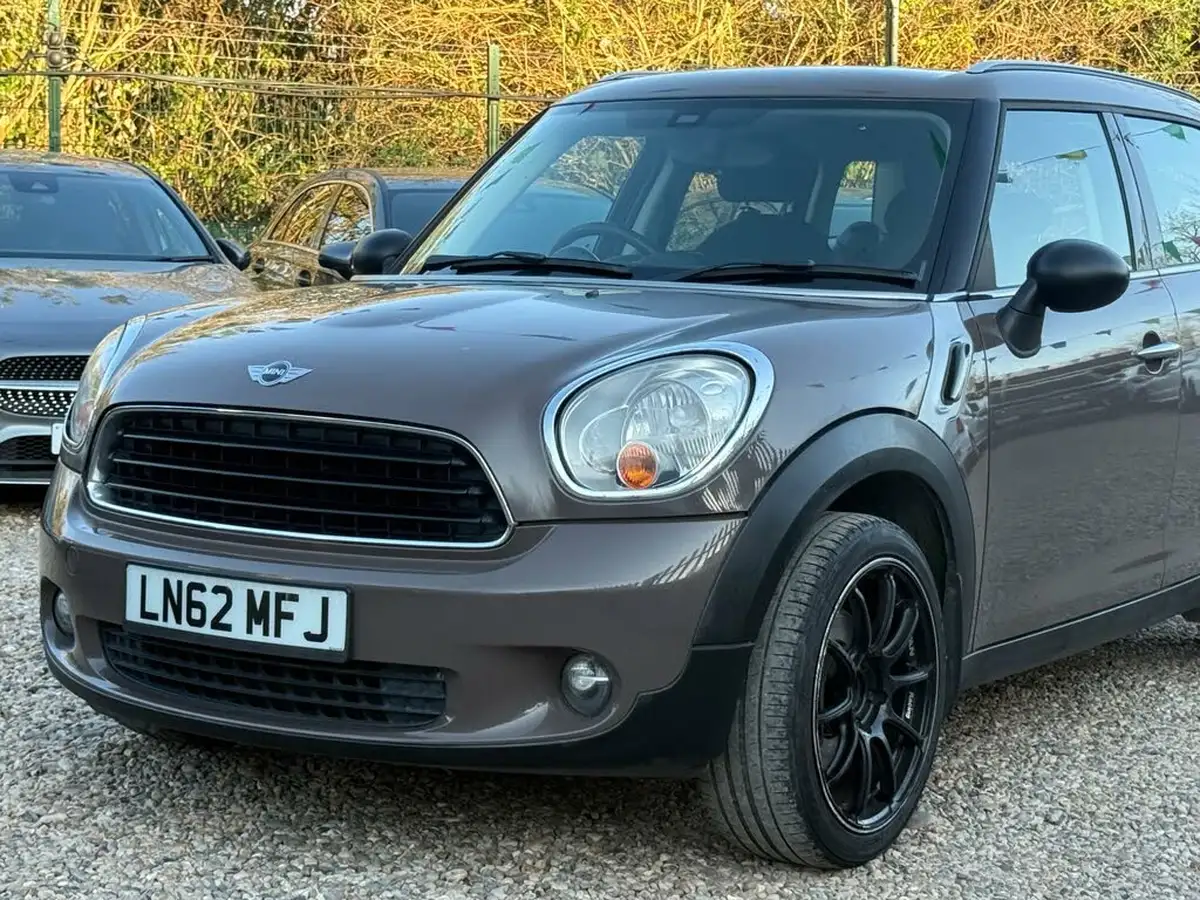 2012-mini-countryman-big-24