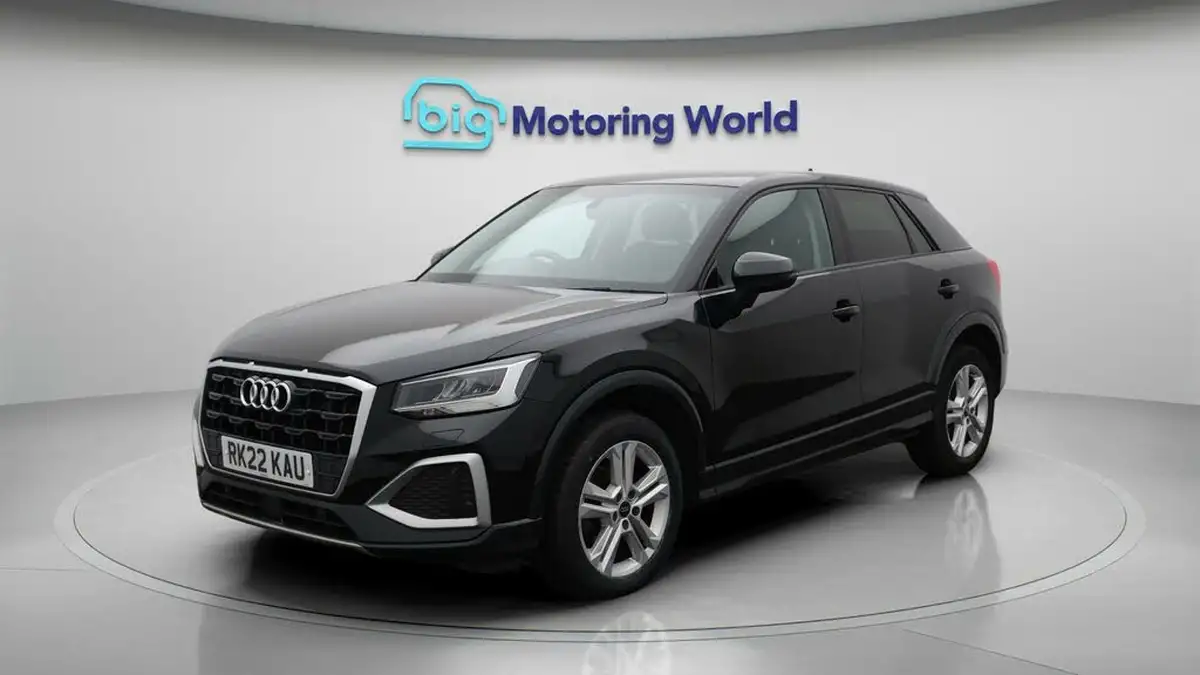 2022-audi-q2-15-35-tfsi-sport-big-3