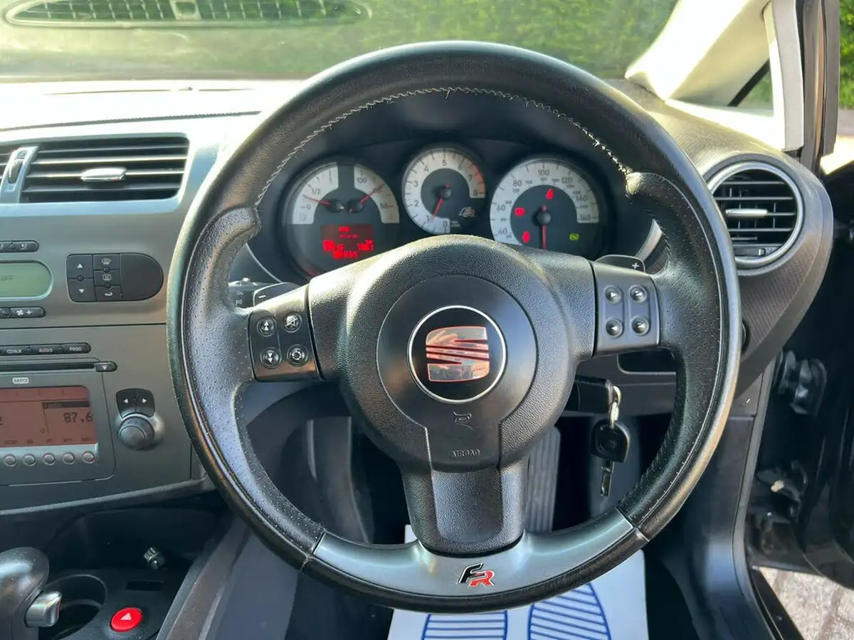 2007-seat-leon-20-fr-t-fsi-dsg-big-11