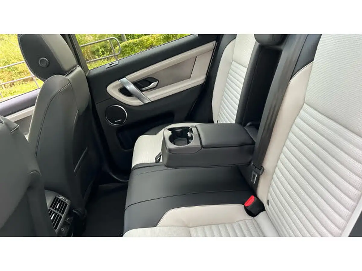 2024-land-rover-discovery-sport-20-d200-dynamic-se-big-28