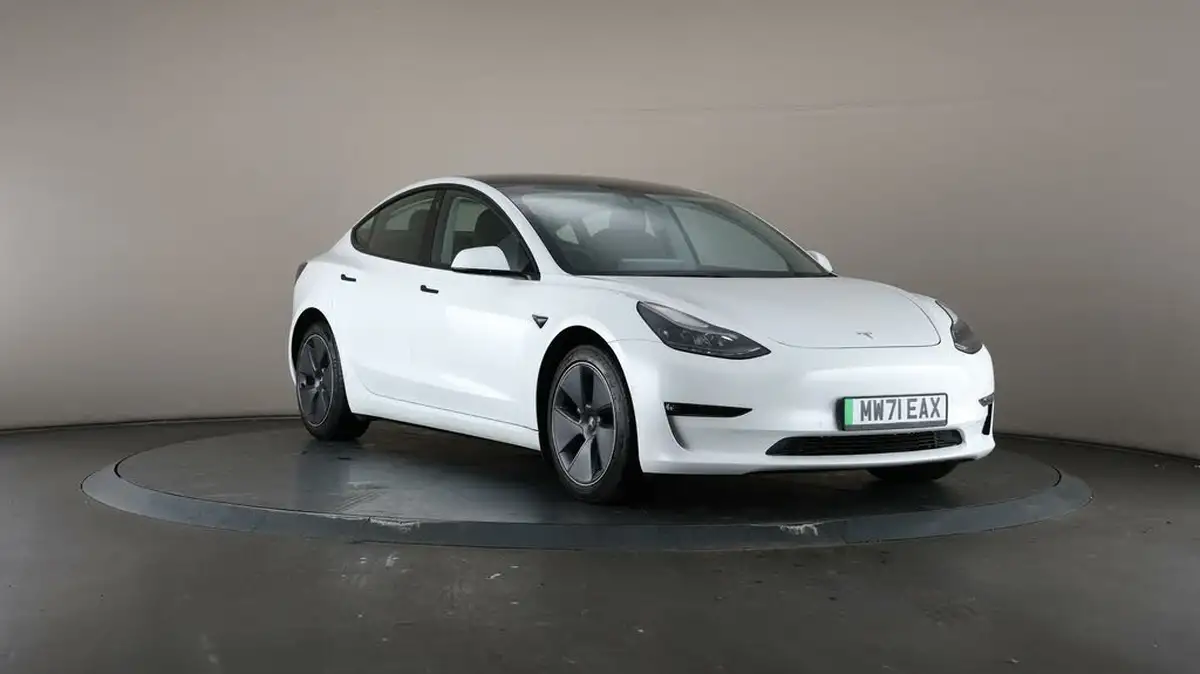 2021-tesla-model-3-e-long-range-awd-big-51
