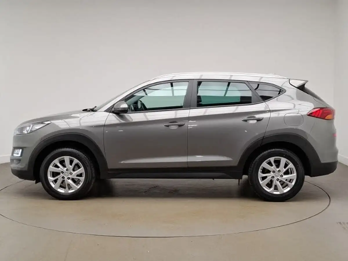 2019-hyundai-tucson-16-gdi-se-nav-big-3
