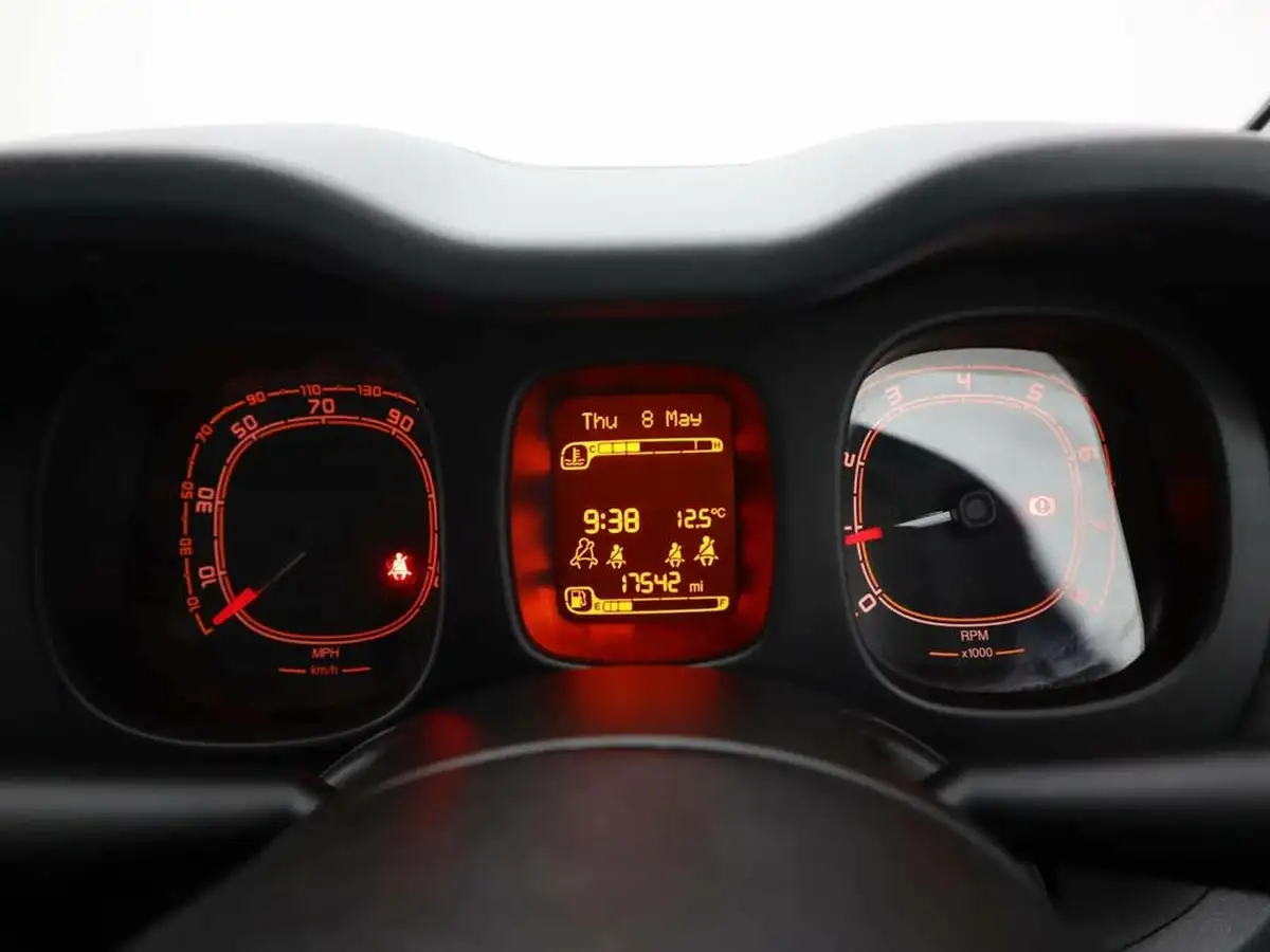 2018-fiat-panda-12-easy-big-16